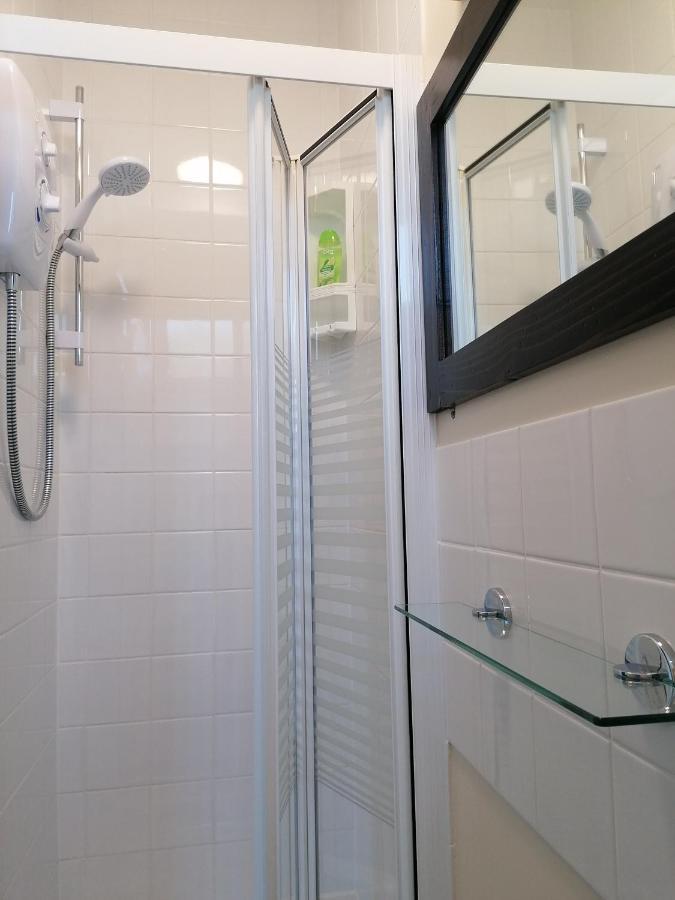Pensalda Guest House Ньюки Экстерьер фото