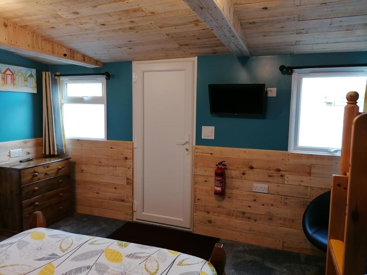 Pensalda Guest House Ньюки Экстерьер фото
